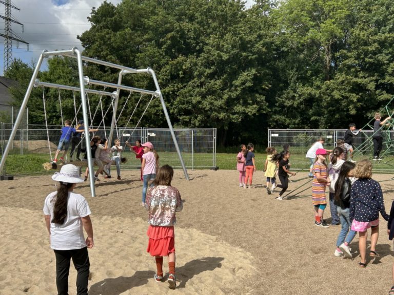 Grundschulspielplatz5